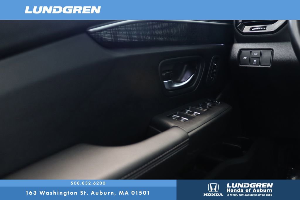 Used 2025 Honda Pilot Elite image 35