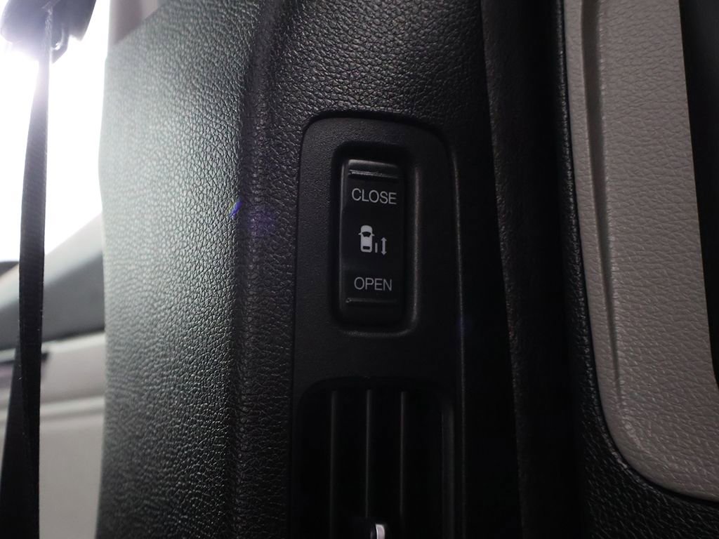 Used 2023 Honda Odyssey Elite image 58