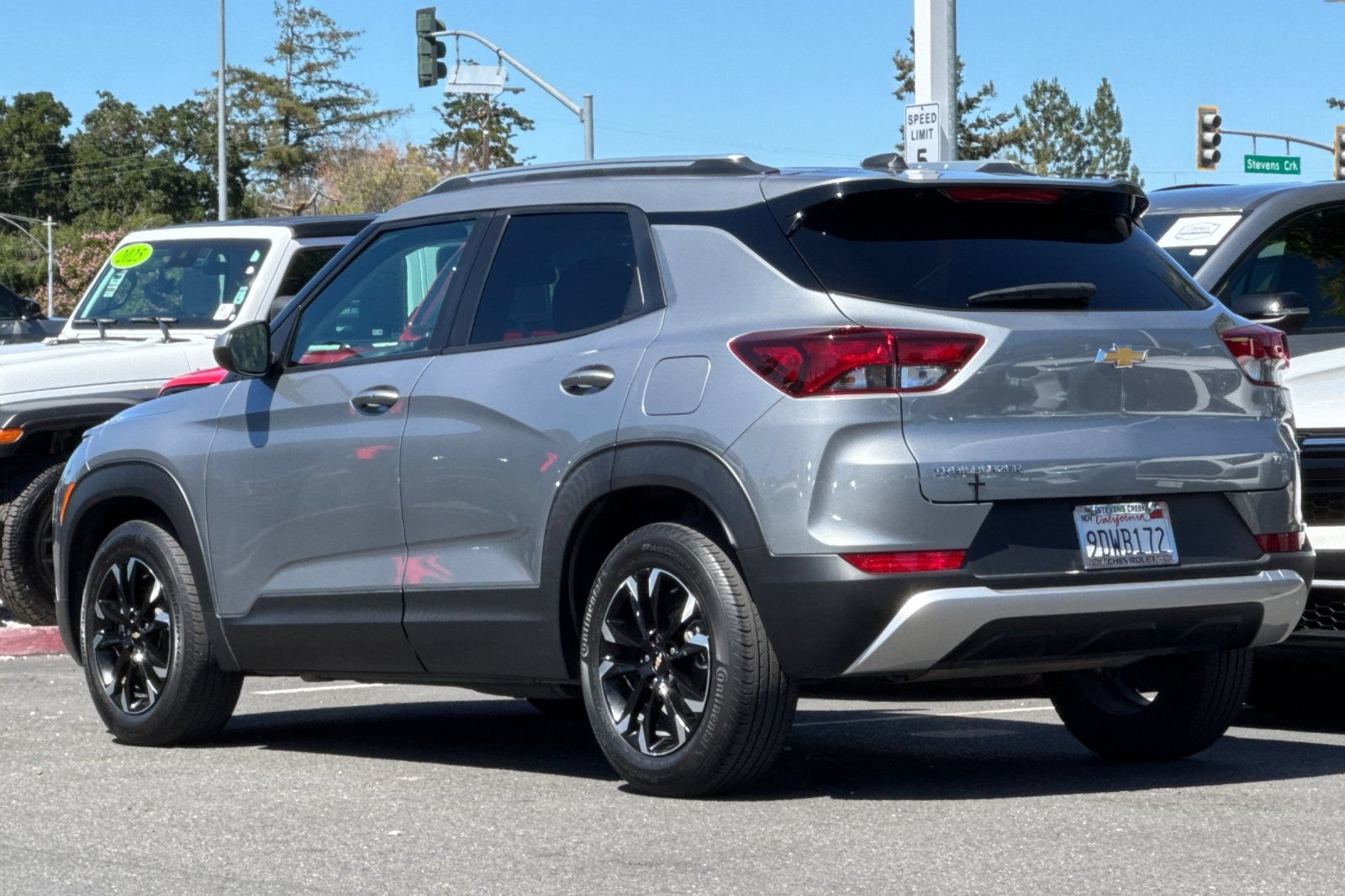Used 2023 Chevrolet TrailBlazer LT FWD image 7