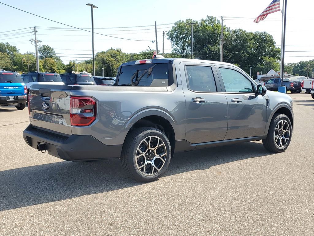 New 2025 Ford Maverick Lariat image 3