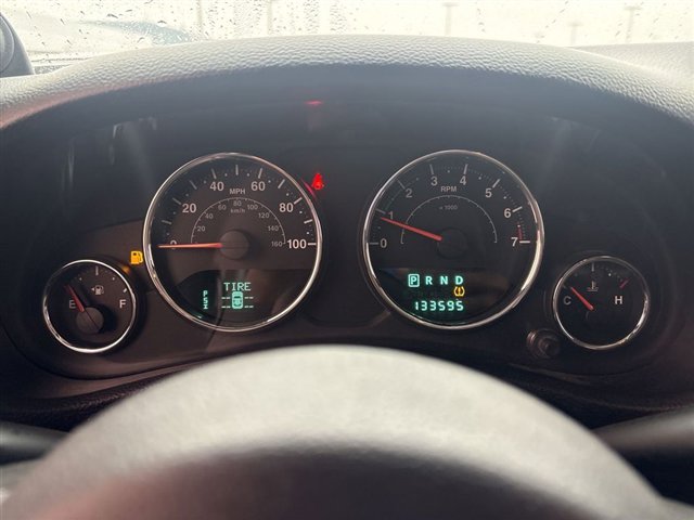 Used 2014 Jeep Wrangler Unlimited Rubicon w/ Dual Top Group image 11