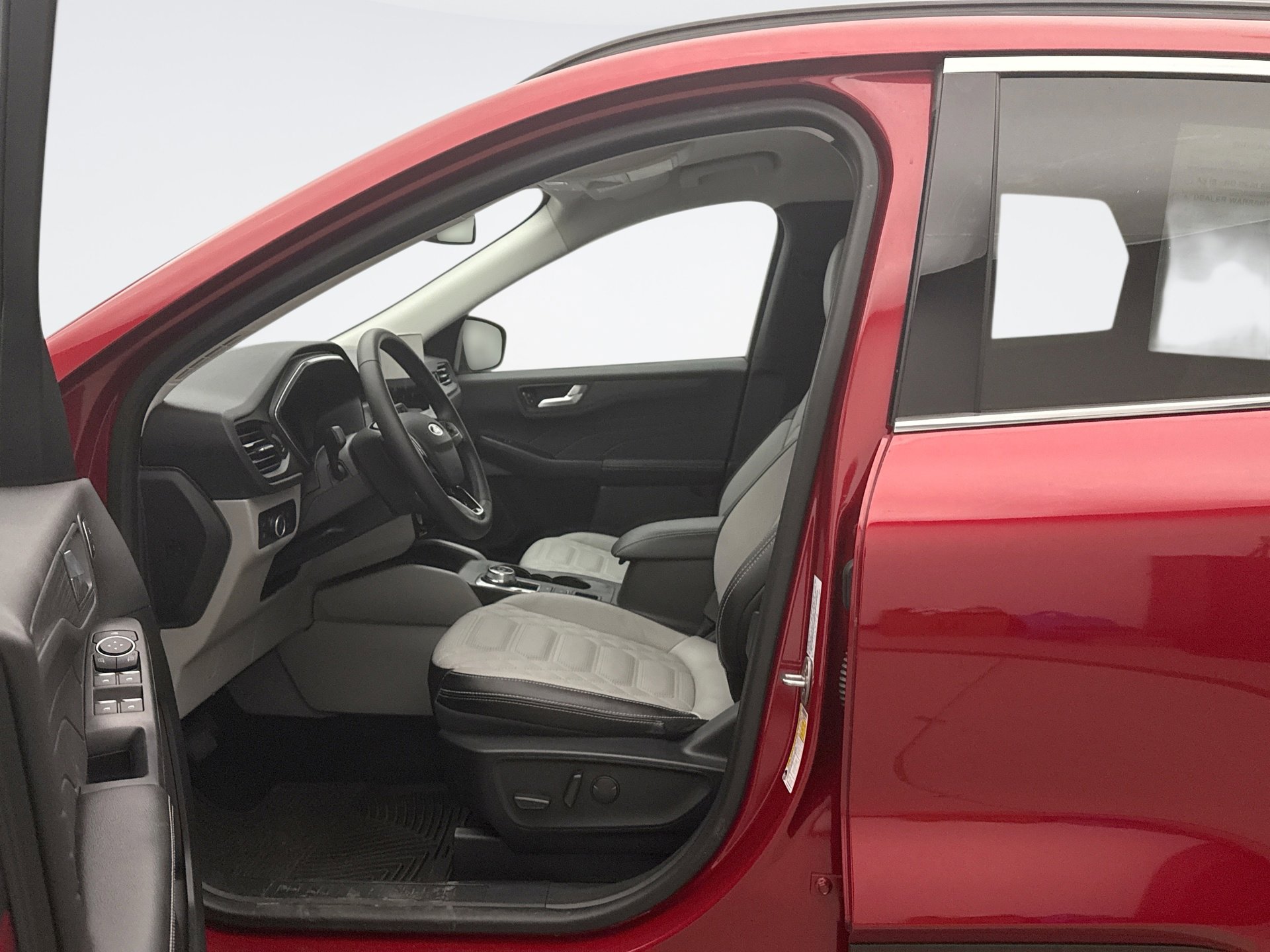 Used 2024 Ford Escape Platinum w/ Premium Technology Package image 8