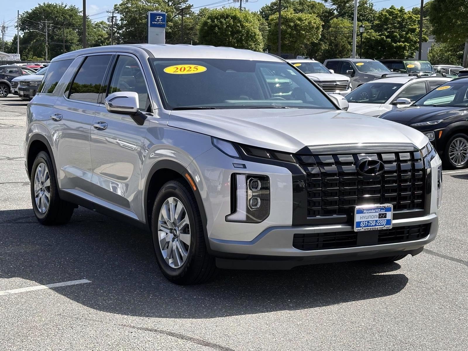 Used 2025 Hyundai Palisade SE AWD/4WD image 5