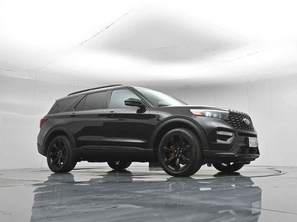 Certified 2023 Ford Explorer ST w/ Equipment Group 401A AWD/4WD image 4