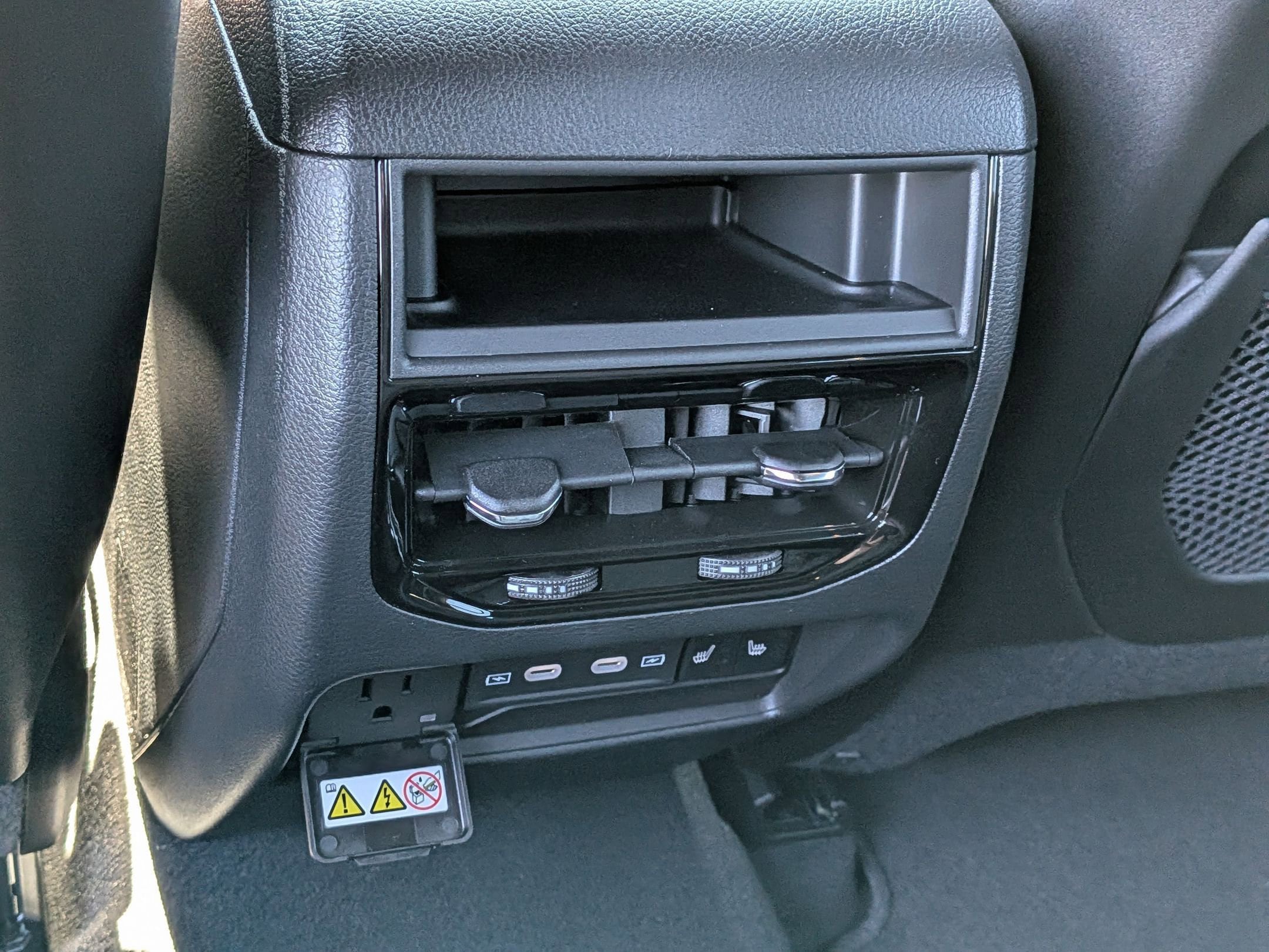 New 2026 Jeep Grand Cherokee Limited RWD image 25