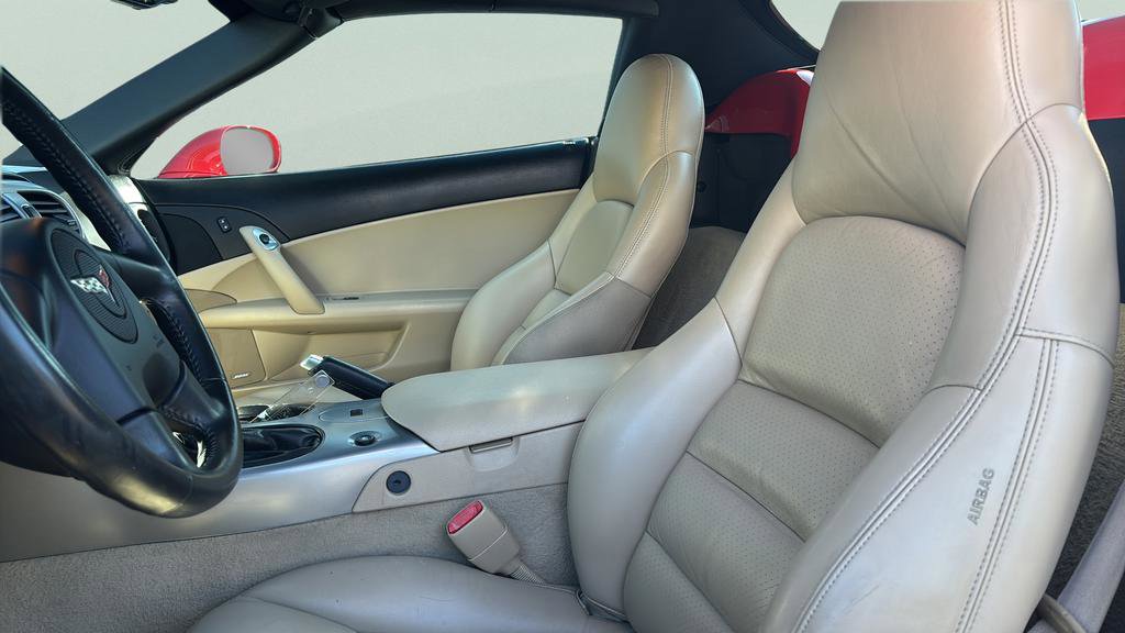 Used 2005 Chevrolet Corvette Convertible w/ Preferred Equipment Group image 24