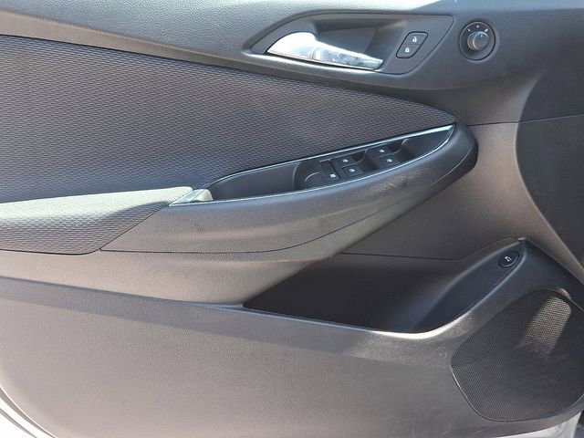 Used 2018 Chevrolet Cruze LS FWD image 13