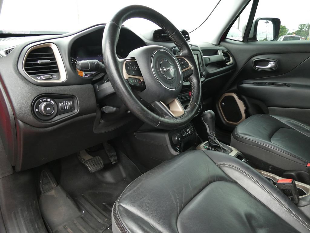 Used 2016 Jeep Renegade Limited AWD/4WD image 21