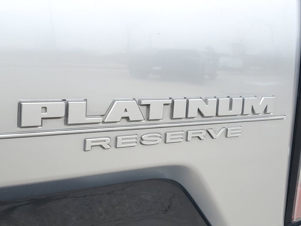 Used 2021 Nissan Titan Platinum Reserve w/ Moonroof Package image 9