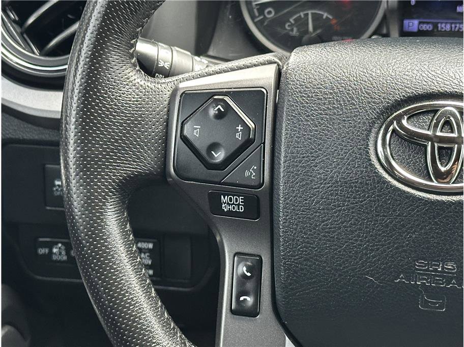 Used 2020 Toyota Tacoma TRD Off-Road w/ Technology Package image 21