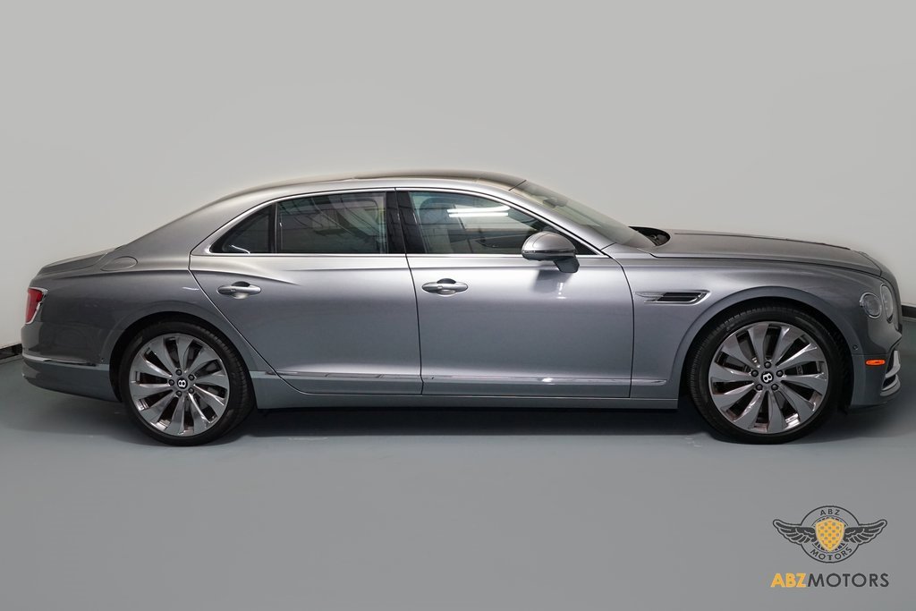 Used 2021 Bentley Flying Spur V8 image 4