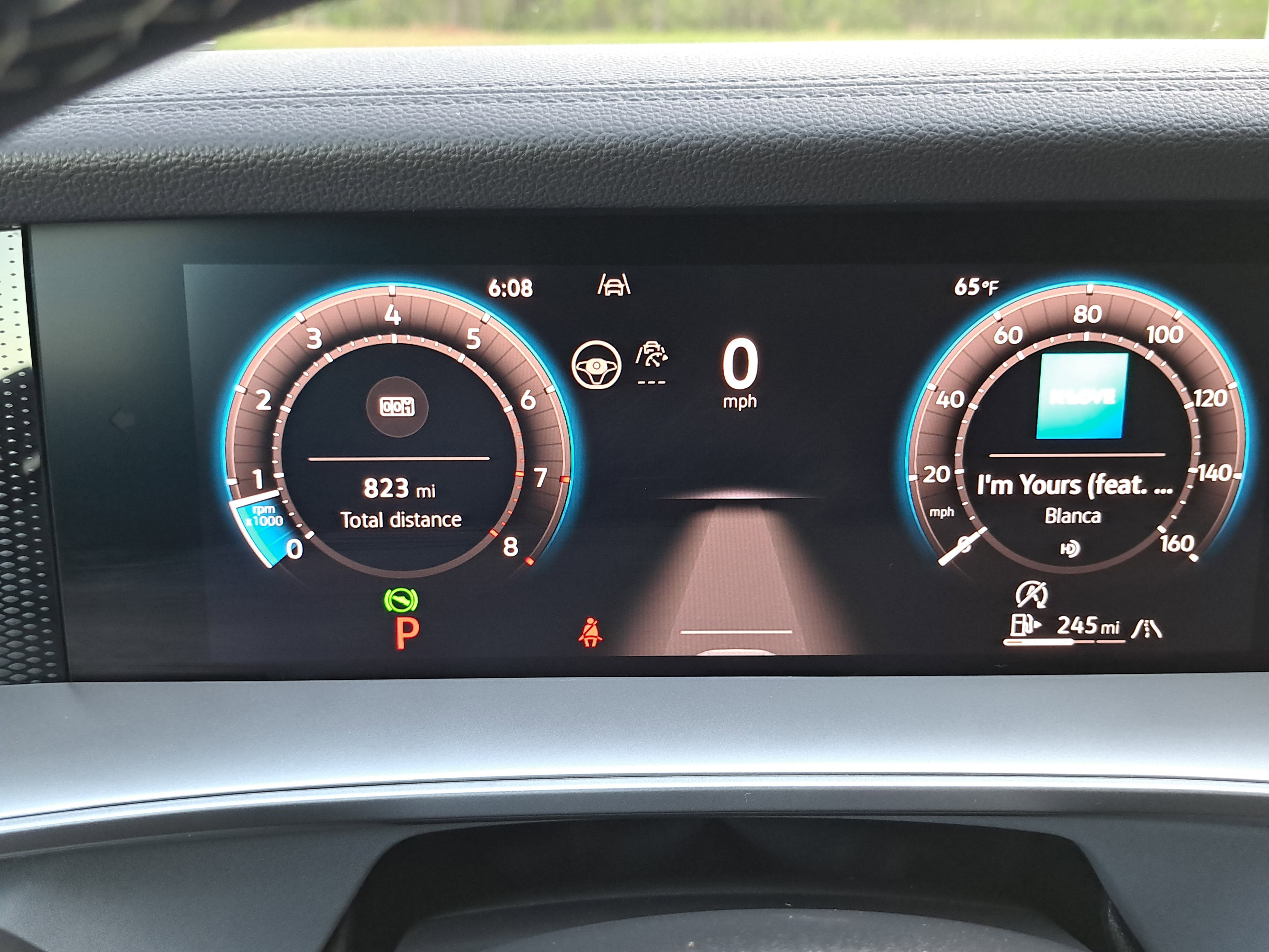 Used 2025 Volkswagen Tiguan SE AWD/4WD image 19