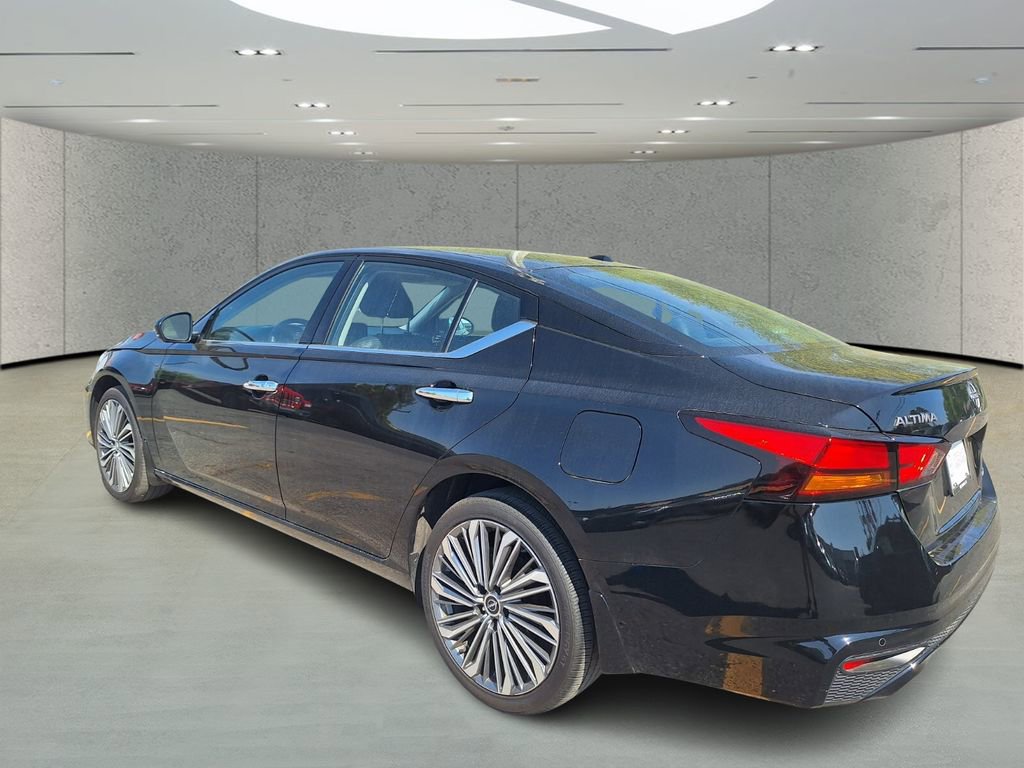 Certified 2025 Nissan Altima 2.5 SL image 3