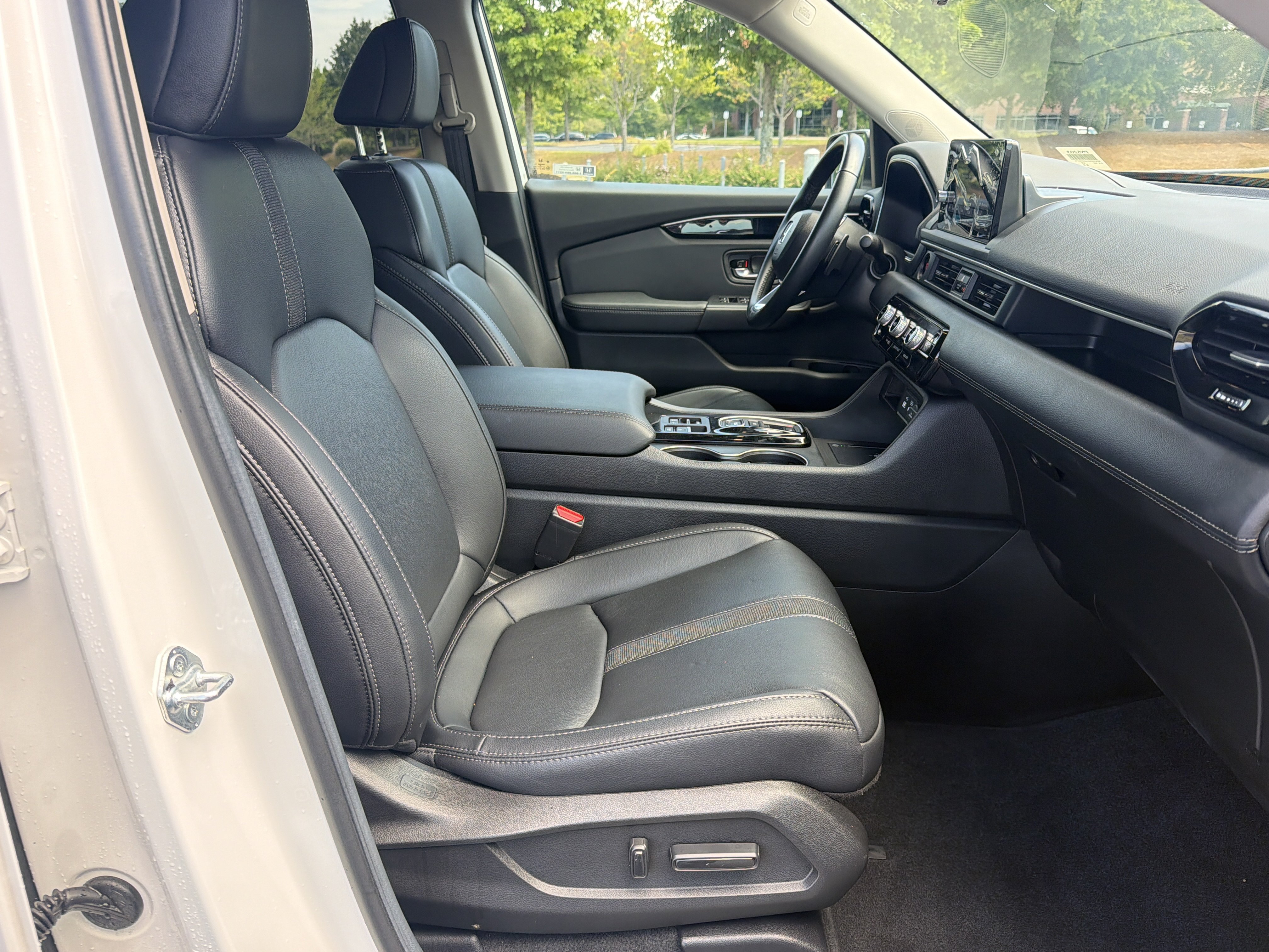 Certified 2025 Honda Pilot EX-L image 31