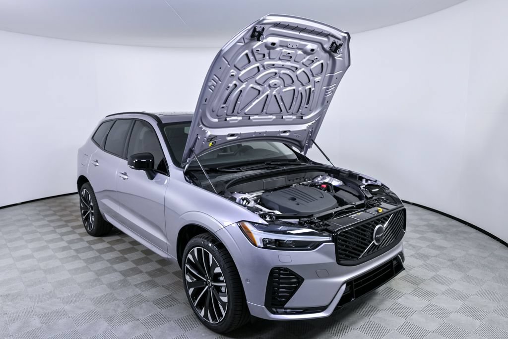 New 2026 Volvo XC60 B5 Ultra w/ Climate Package AWD/4WD image 33
