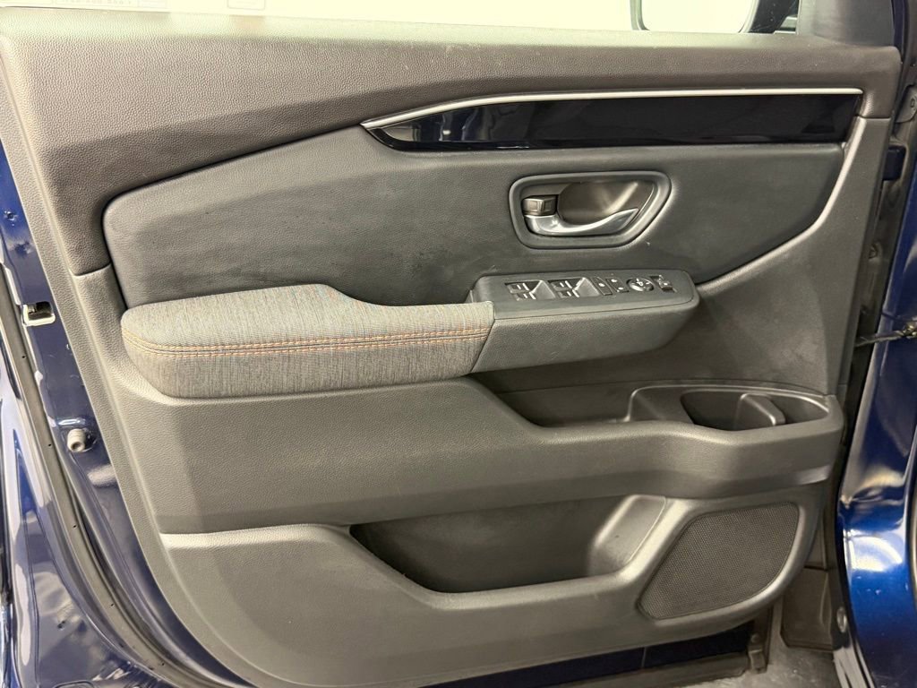 Used 2024 Honda Pilot Sport image 17