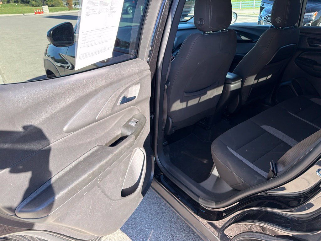 Used 2023 Chevrolet TrailBlazer LT AWD/4WD image 19