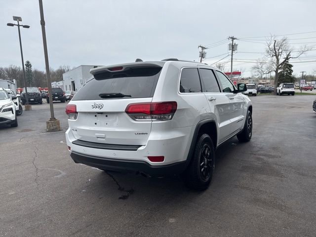 Used 2020 Jeep Grand Cherokee Laredo AWD/4WD image 2