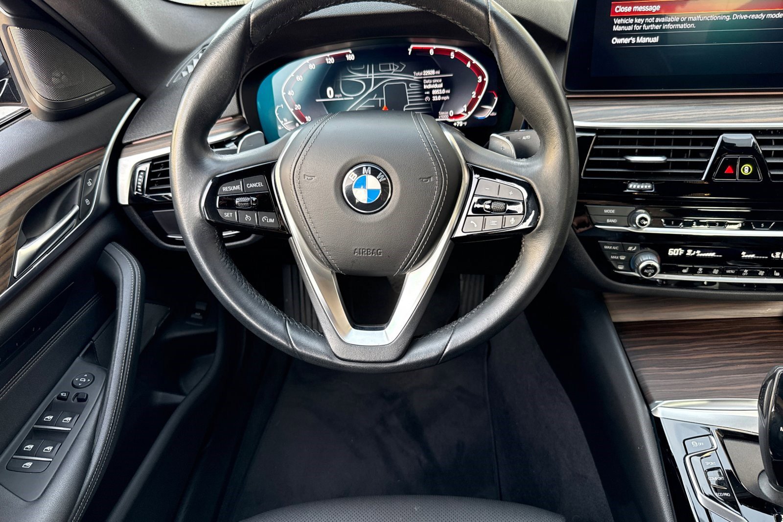 Certified 2023 BMW 530i w/ Premium Package image 18