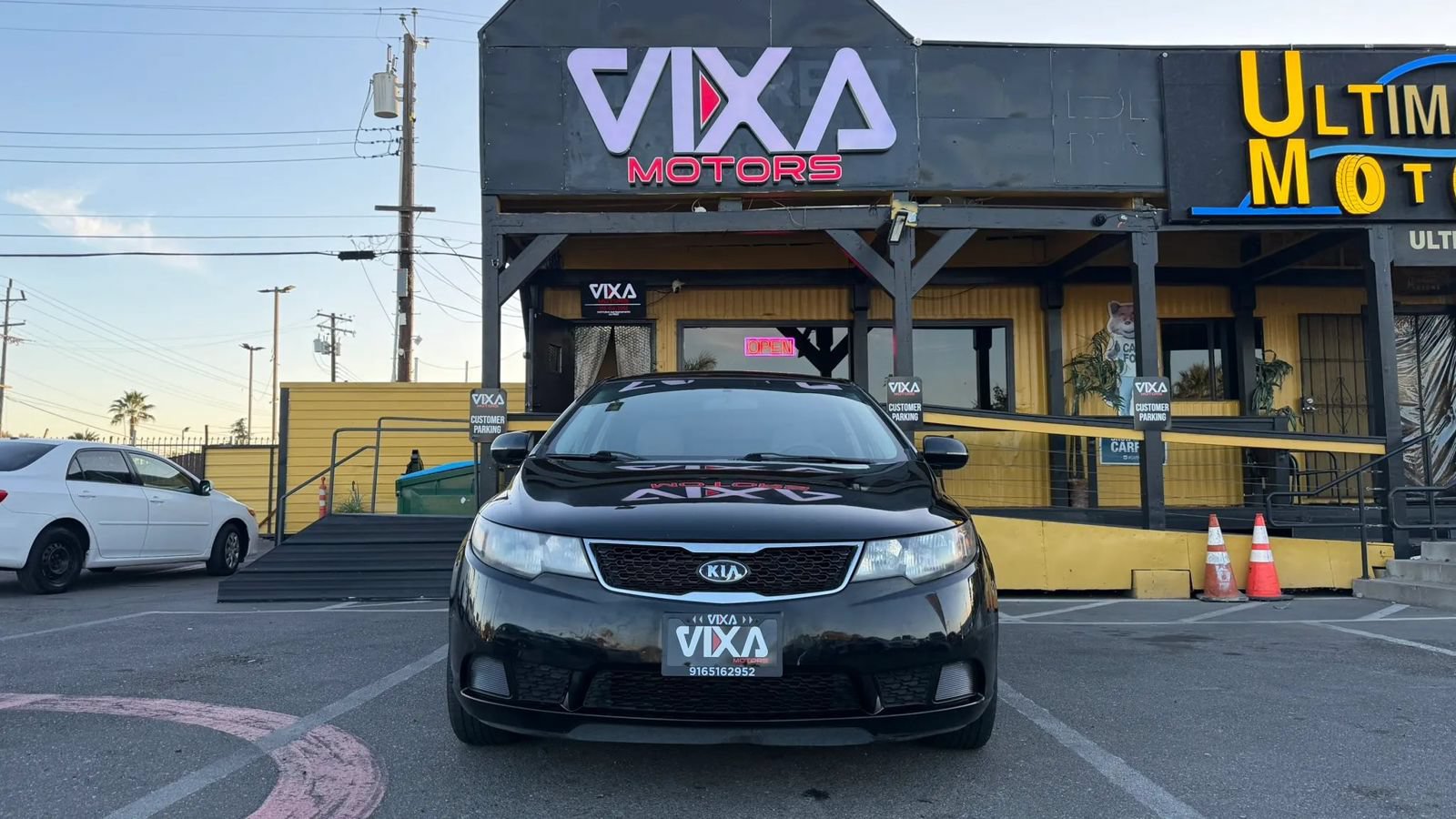 Used 2011 Kia Forte EX FWD image 2