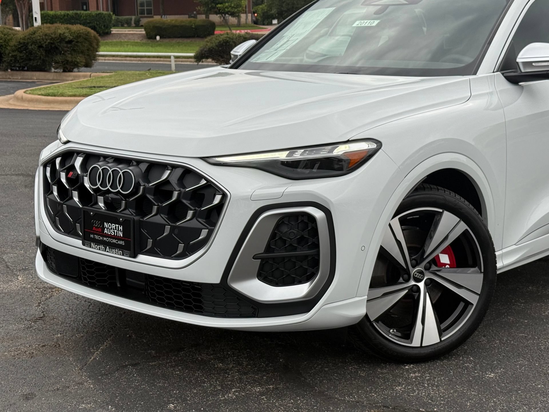 New 2026 Audi SQ5 Prestige AWD/4WD image 3