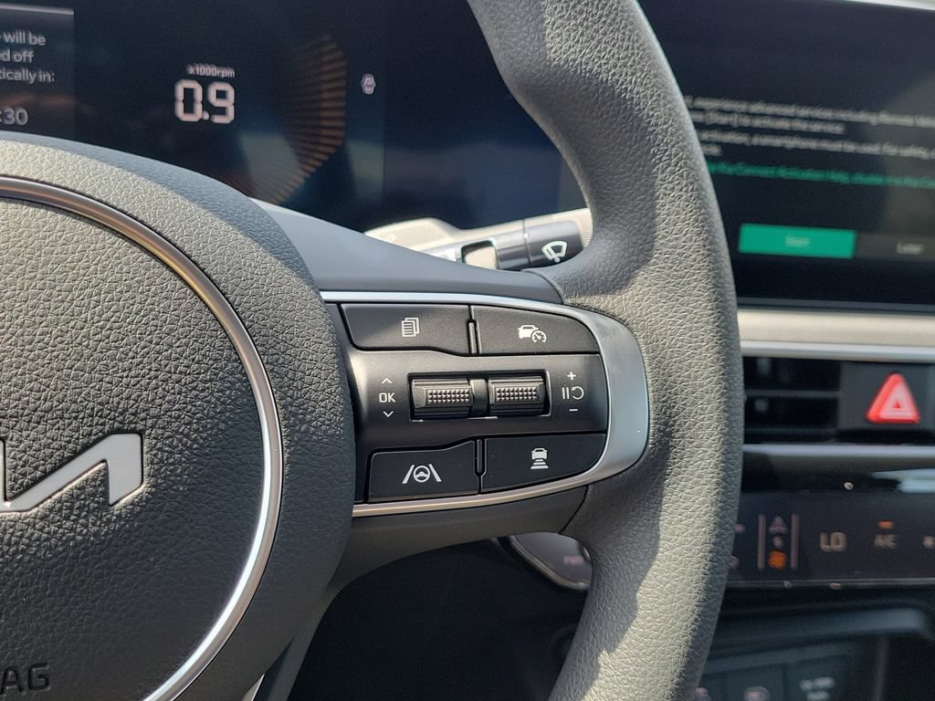 New 2026 Kia K5 LXS FWD image 12
