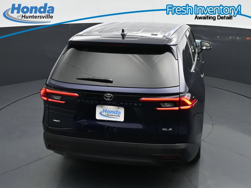 Used 2024 Toyota Grand Highlander AWD image 32