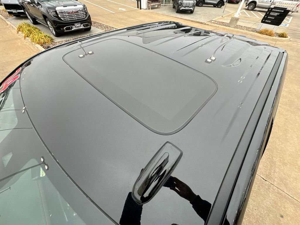 Certified 2024 GMC Sierra 1500 AT4 w/ Technology Package image 19