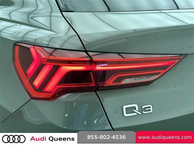 Used 2022 Audi Q3 2.0T Premium Plus image 9