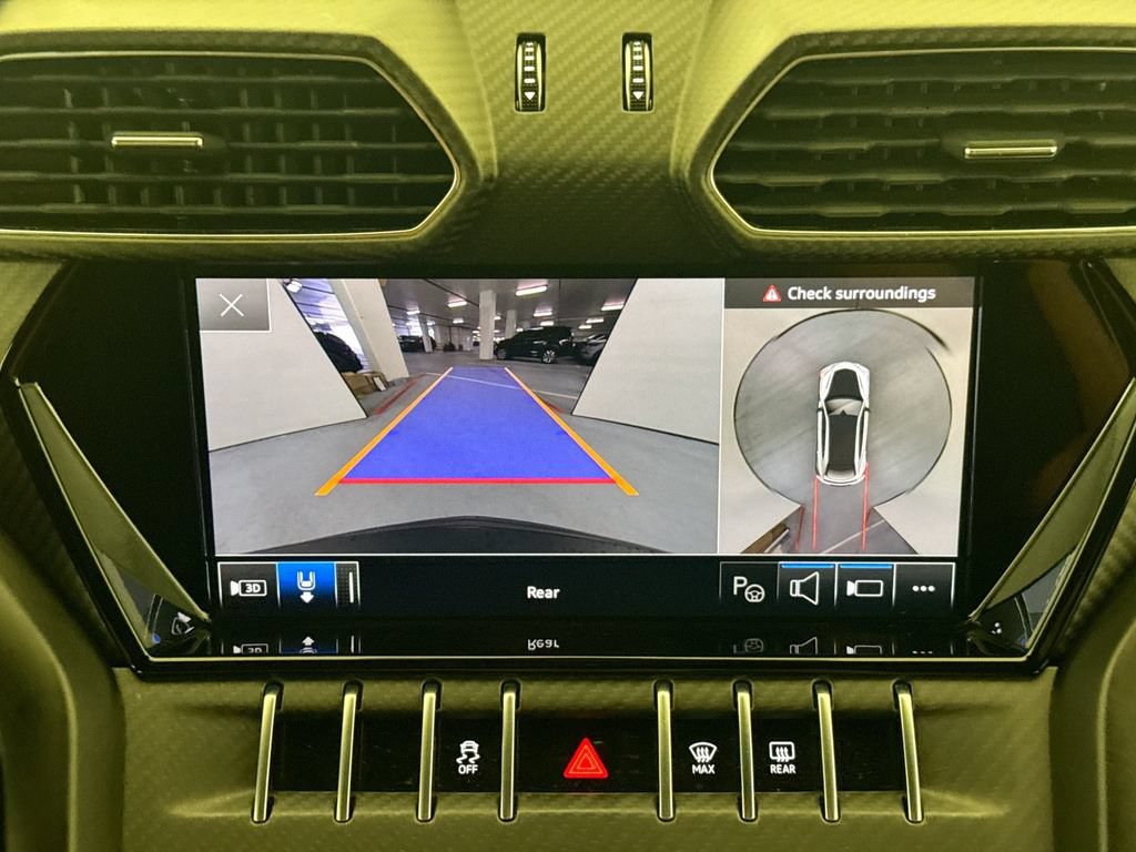 Used 2023 Lamborghini Urus Performante AWD/4WD image 14