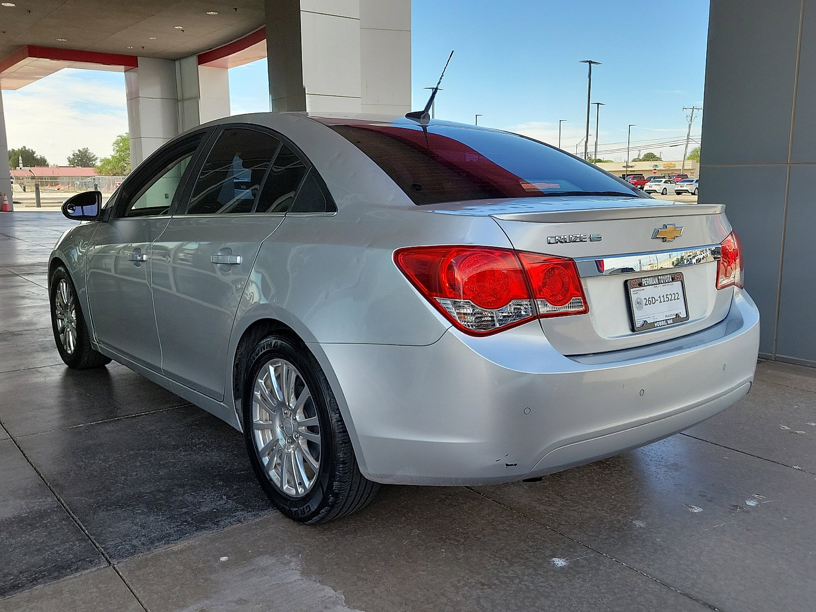 Used 2012 Chevrolet Cruze Eco FWD image 2