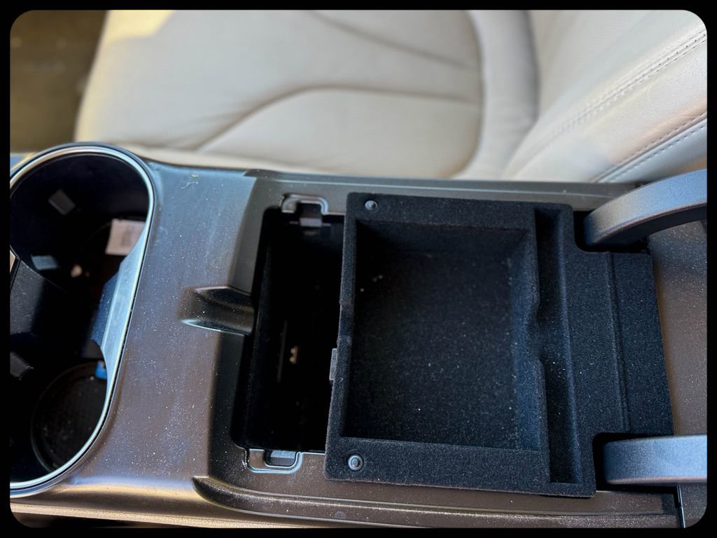 Used 2017 Lincoln MKX Reserve image 27