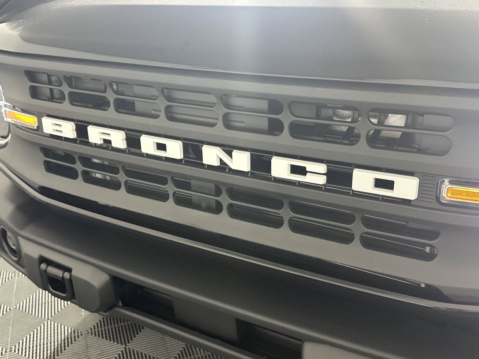 New 2026 Ford Bronco Big Bend w/ Black Diamond Package AWD/4WD image 14