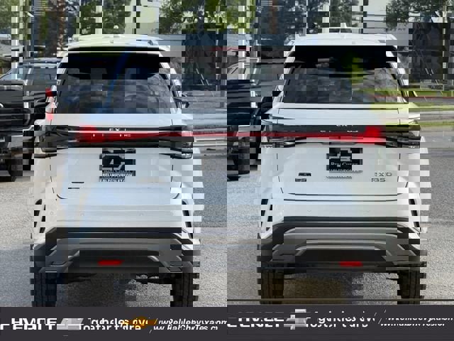 Used 2025 Lexus RX 350 Premium w/ Accessory Package (Z1) image 7