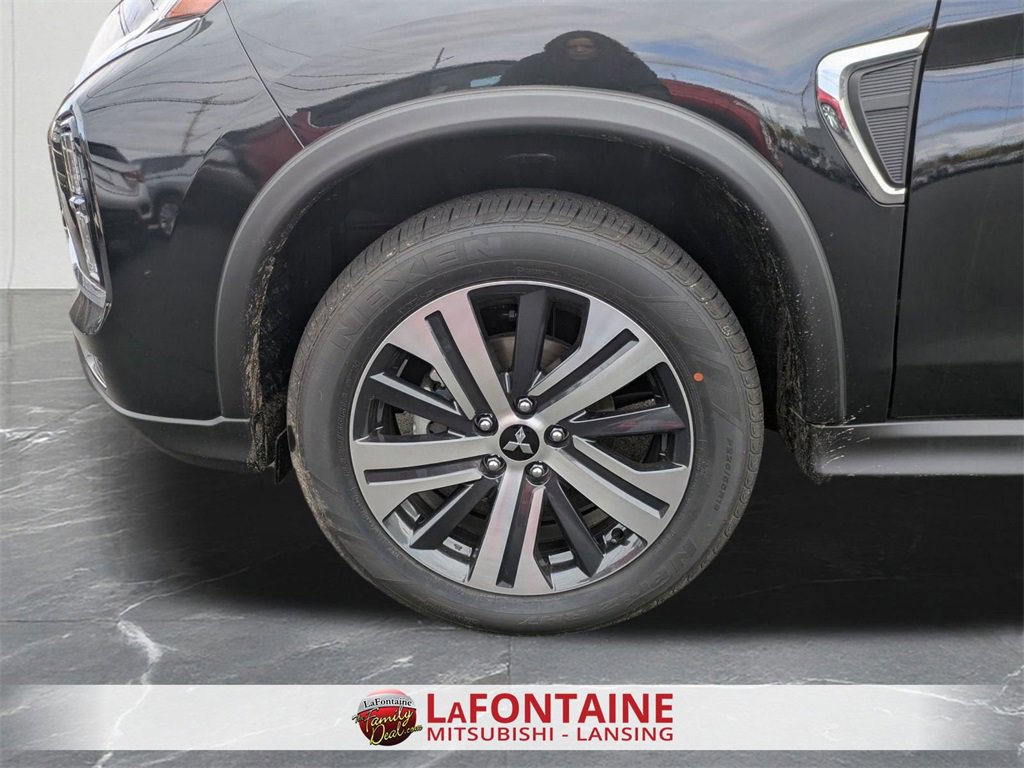 New 2025 Mitsubishi Outlander Sport SE image 30