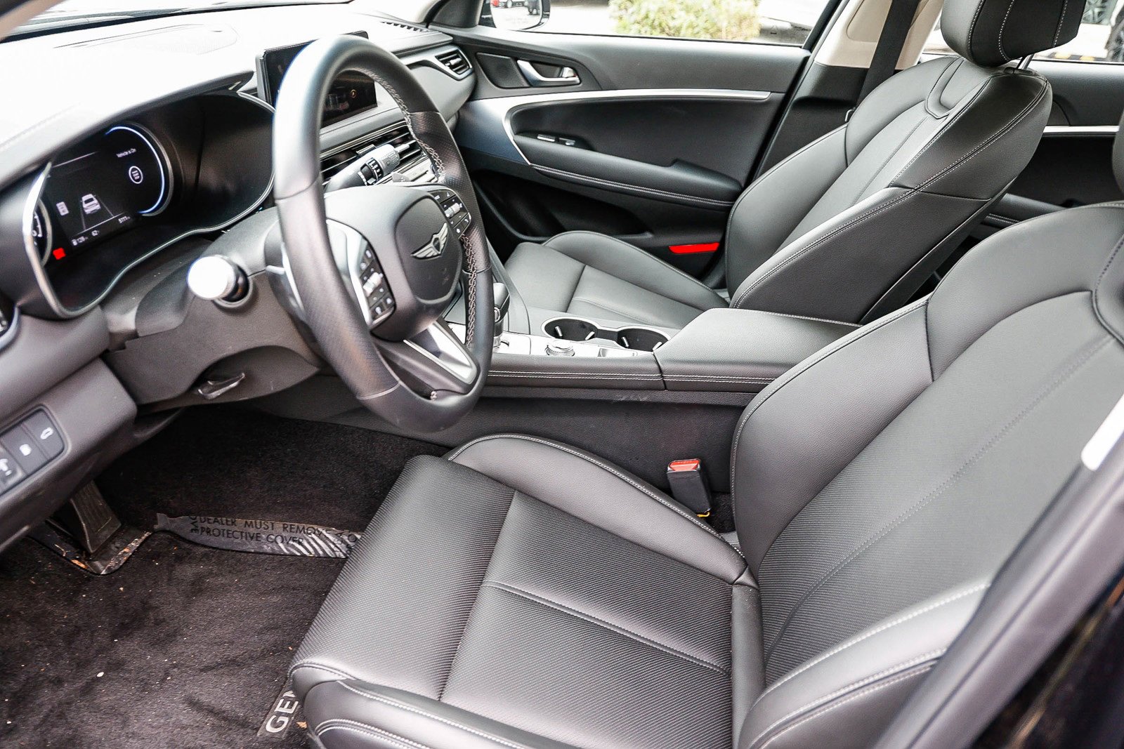 Used 2025 Genesis G70 2.5T image 18