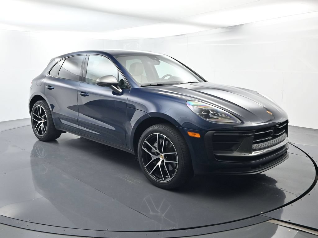 Certified 2023 Porsche Macan Turbo AWD/4WD image 17