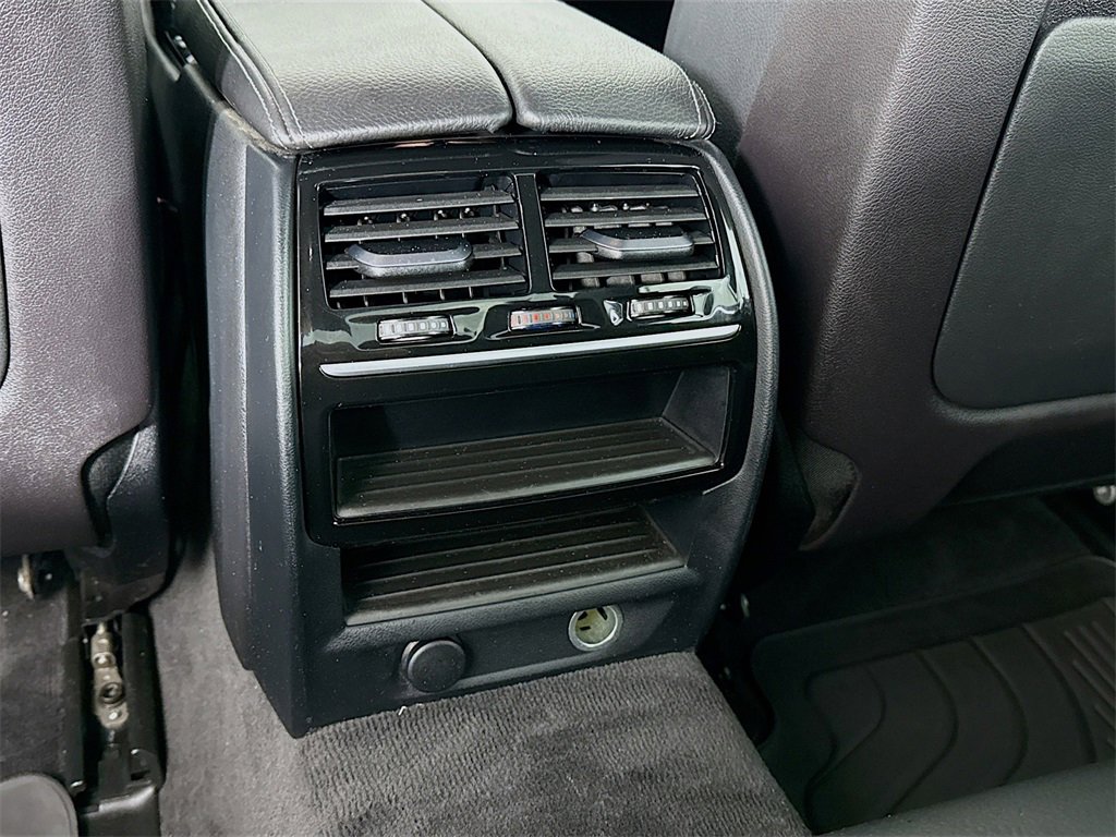 Used 2018 BMW 530i xDrive image 26