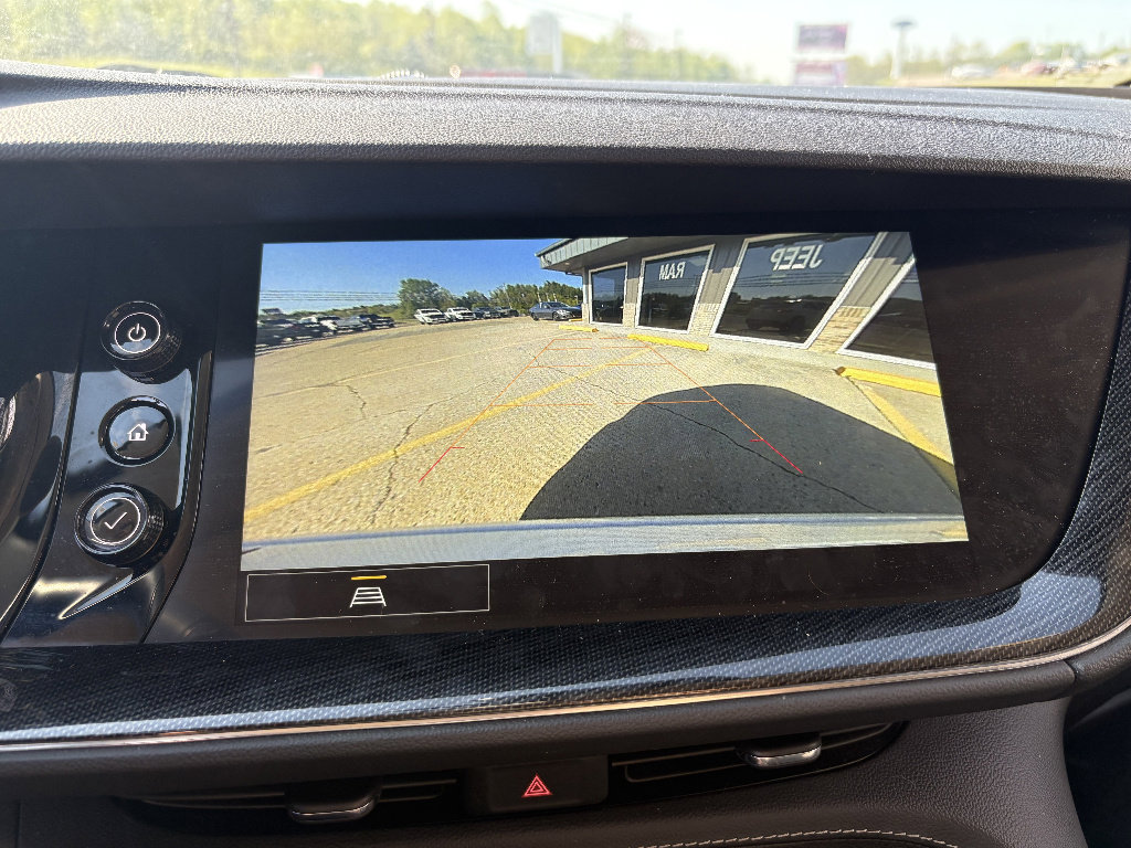 Used 2022 Buick Envision Preferred FWD image 38