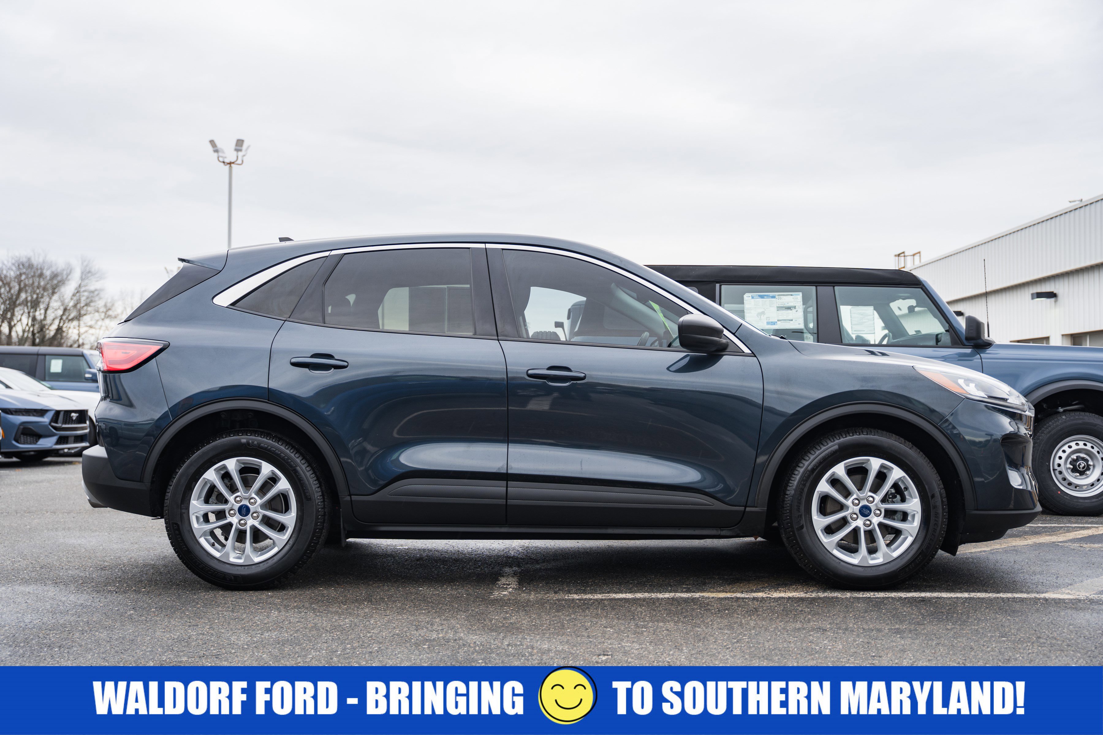 Certified 2022 Ford Escape SE w/ Convenience Package image 3