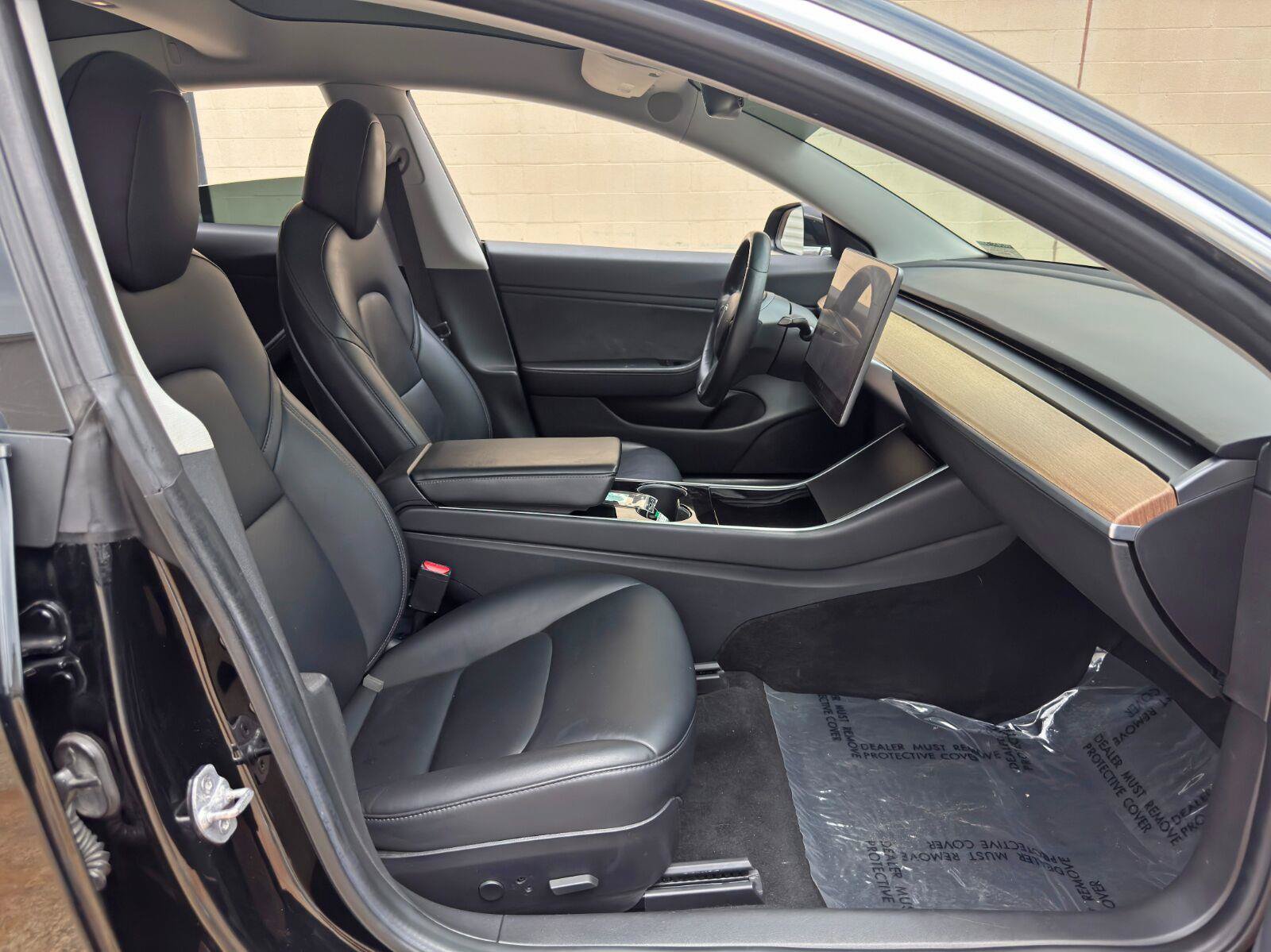Used 2018 Tesla Model 3 Long Range RWD image 16