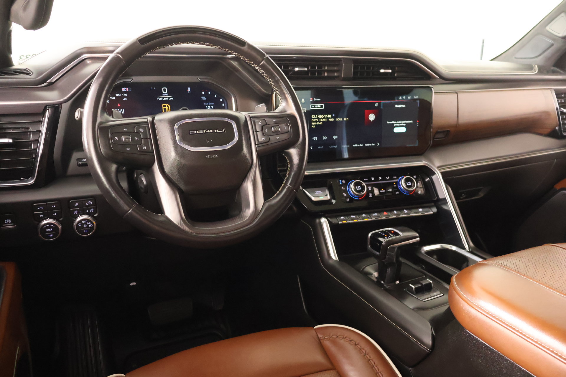 Used 2024 GMC Sierra 1500 Denali Ultimate AWD/4WD image 2