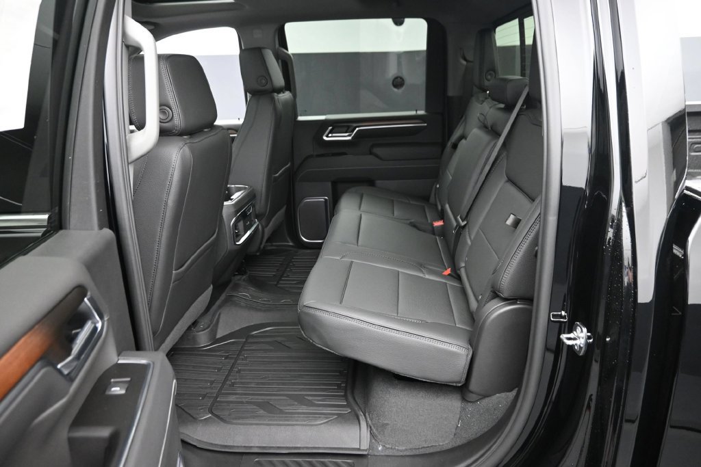 New 2026 GMC Sierra 2500 Denali w/ Denali Reserve Package AWD/4WD image 12