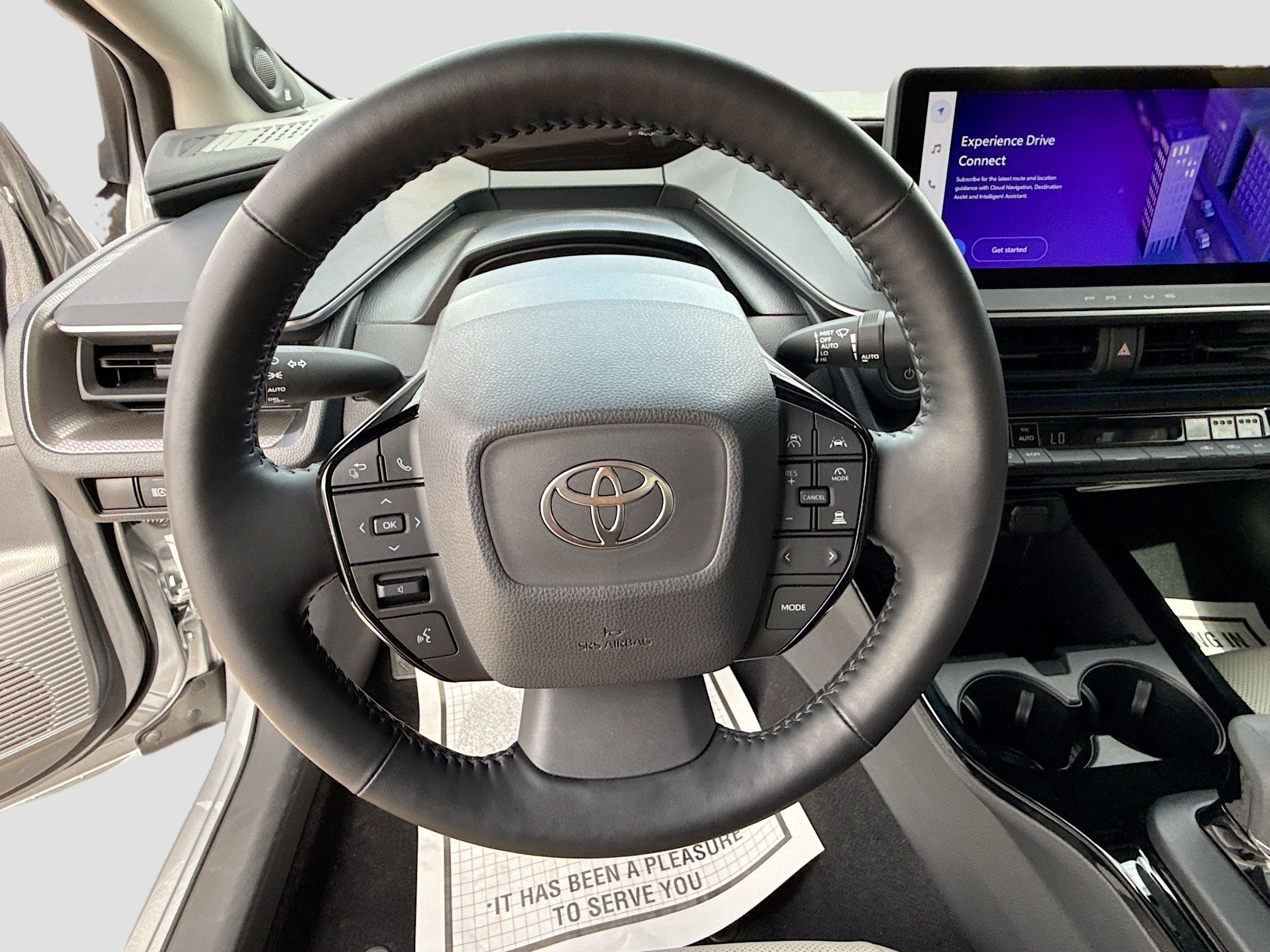 Used 2024 Toyota Prius Limited FWD image 39