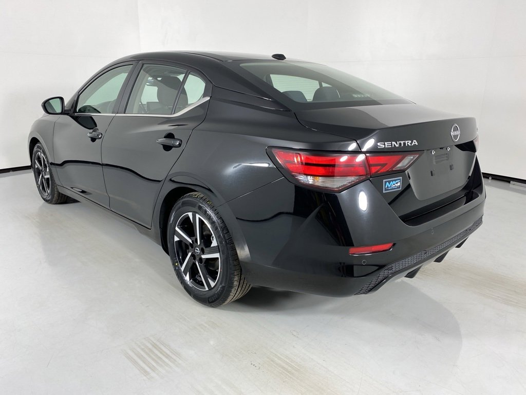 Used 2024 Nissan Sentra SV image 5