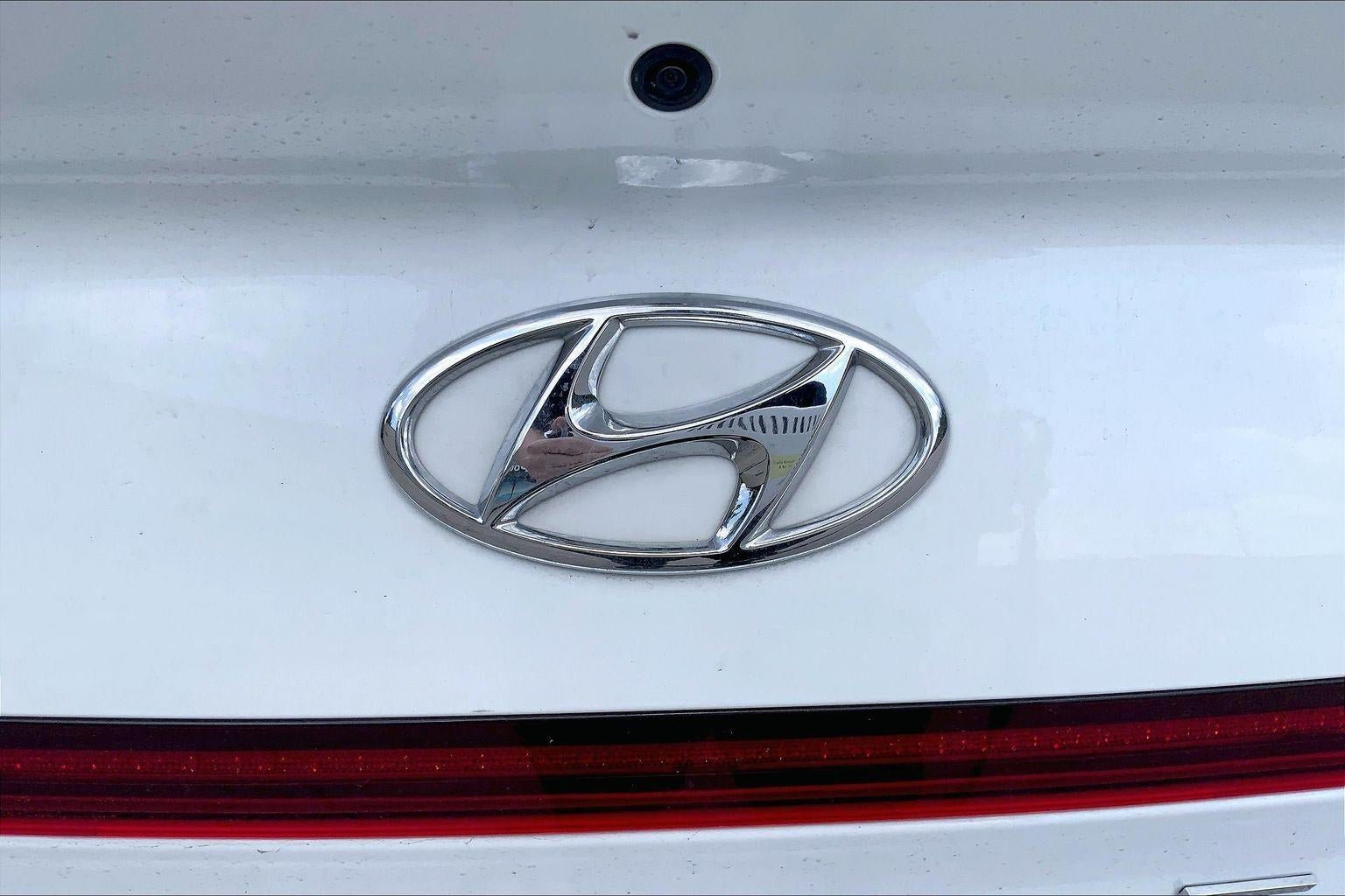 Used 2020 Hyundai Sonata SEL w/ Premium + Sunroof Package FWD image 8