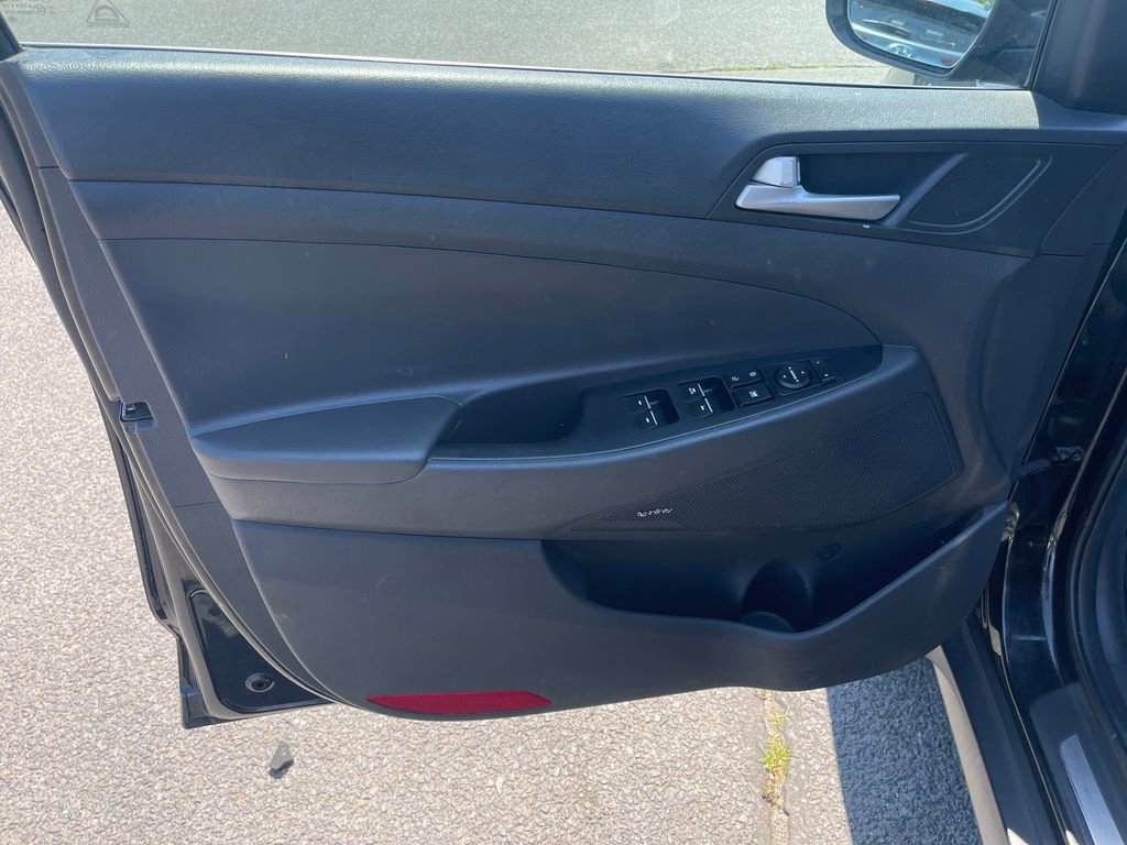Used 2019 Hyundai Tucson Limited AWD/4WD image 14