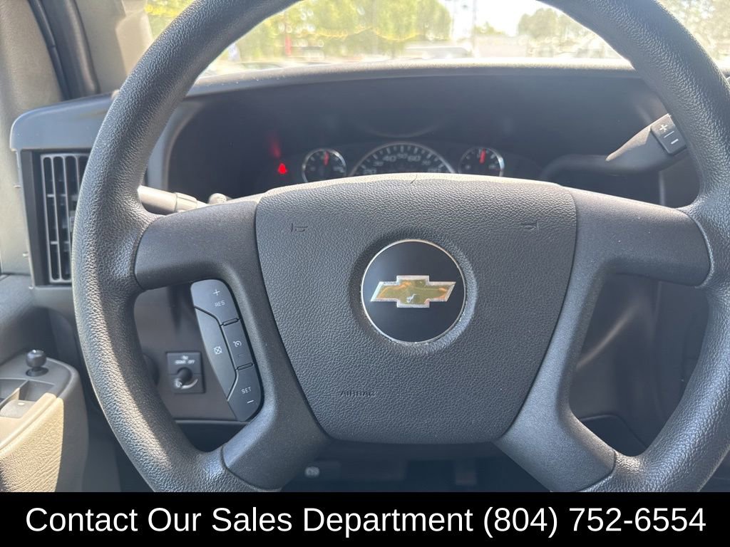 Used 2024 Chevrolet Express 2500 w/ Driver Convenience Package RWD image 18