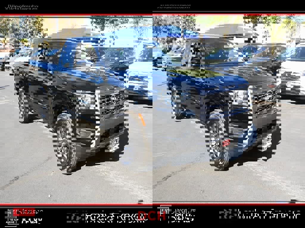 Used 2025 Nissan Frontier SV image 3