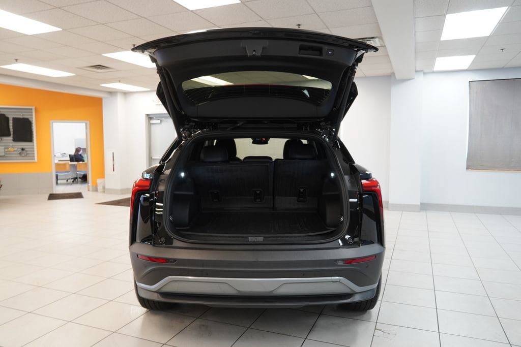 New 2025 Chevrolet Blazer EV LT AWD/4WD image 9